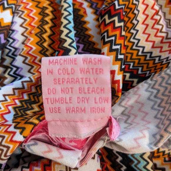 She's Cool Wiggle Print Dress 70s Style Size Medium Above Knee Gathered Waist. - Picture 10 of 12